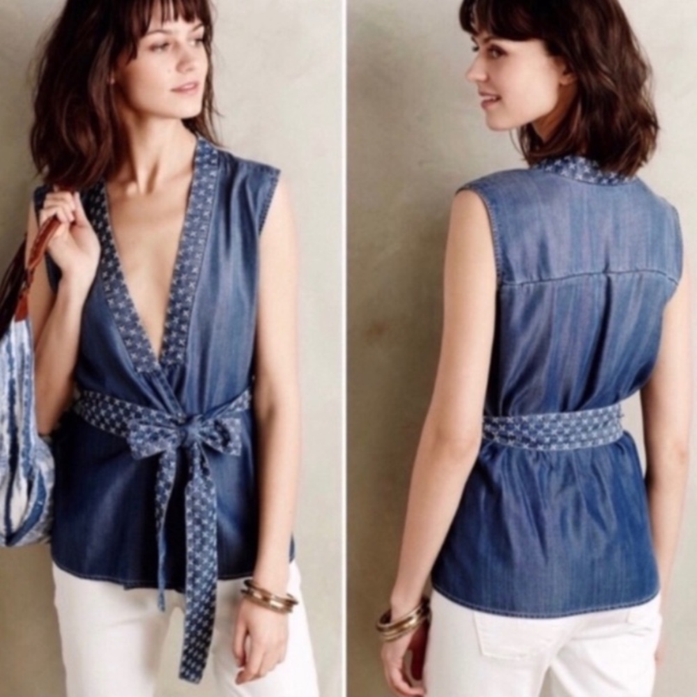 NWT Anthropologie Holding Horses Chambray Top